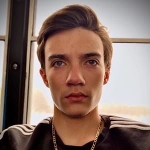 Meet your Posher, Christopher